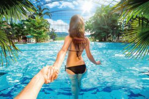 Mehr über den Artikel erfahren 🌴Südseefeeling im Hochschwarzwald: Das Badeparadies Schwarzwald!